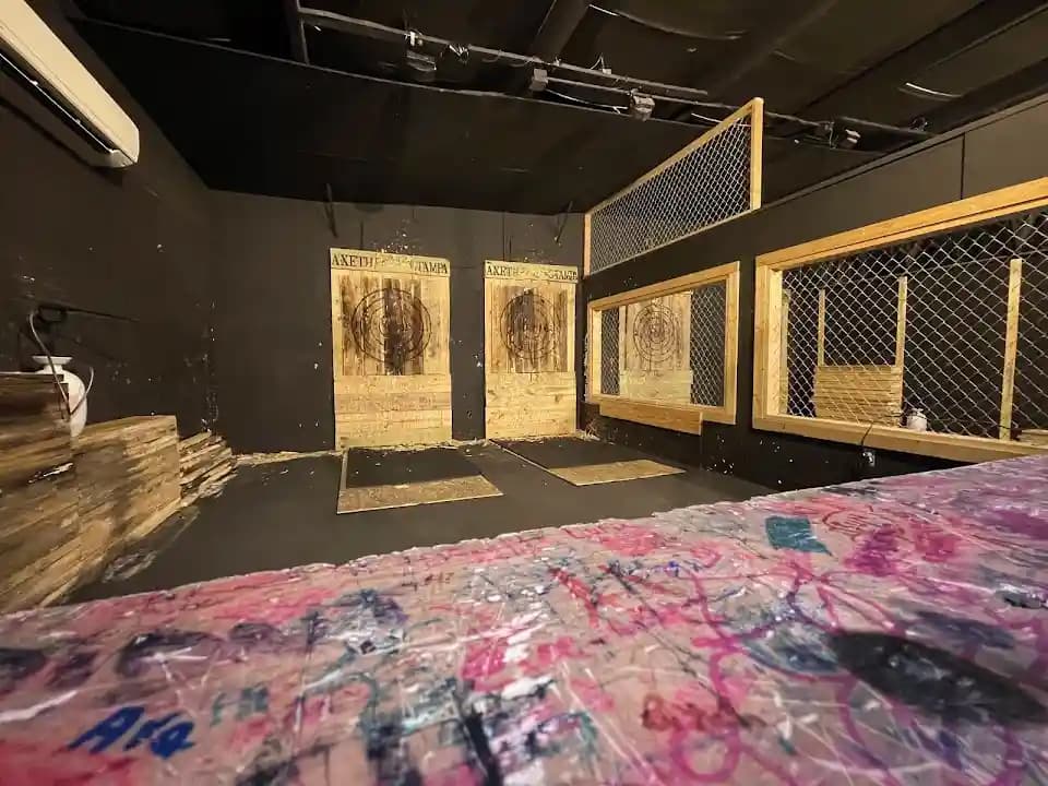 Axe Throwing Tampa image 4