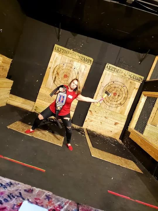 Axe Throwing Tampa image 5