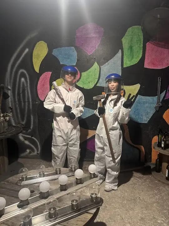 Seek and Destroy Rage Room image 10