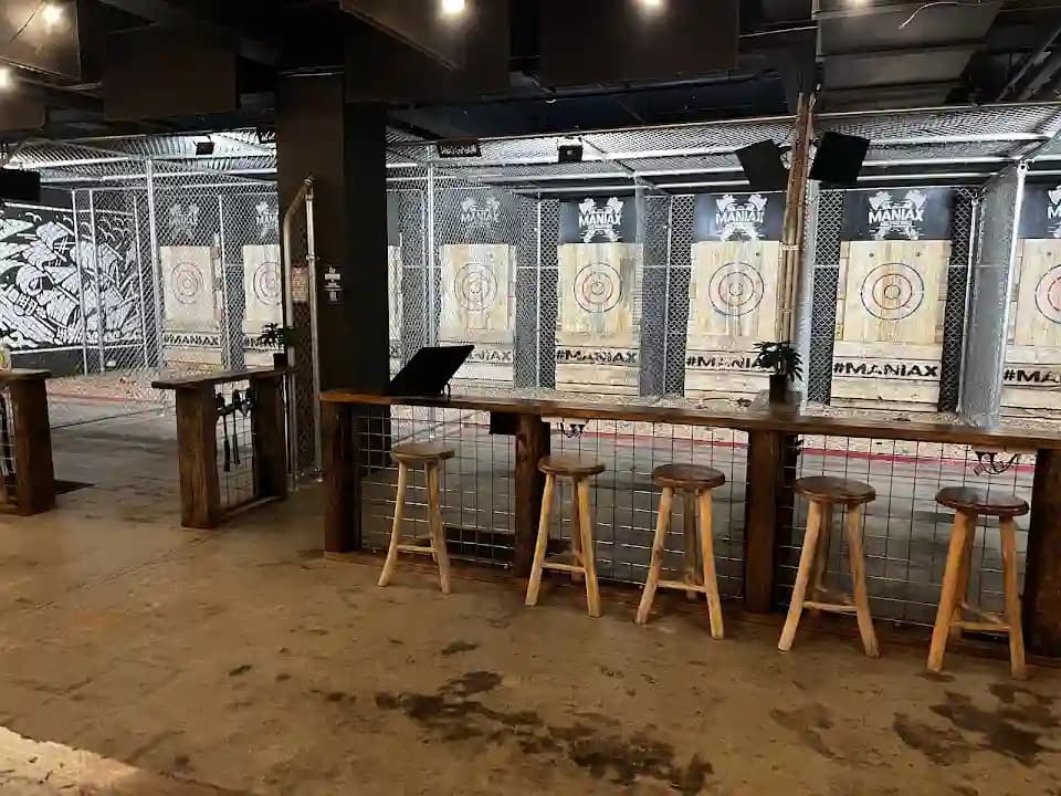 MANIAX Axe Throwing - MELBOURNE CBD image 3