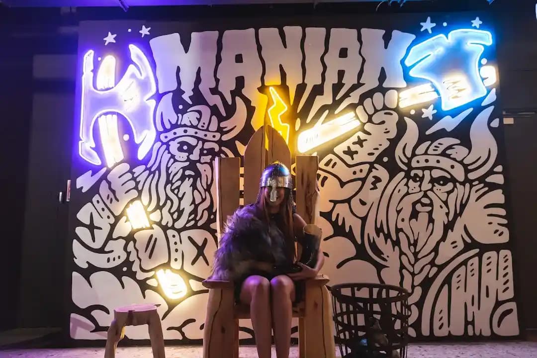 MANIAX Axe Throwing - MELBOURNE CBD image 2