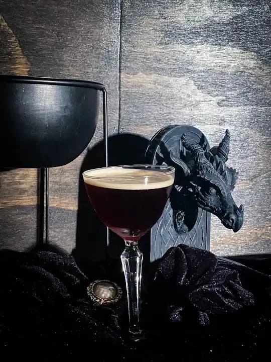 TRAPT Bar & Escape Rooms image 4