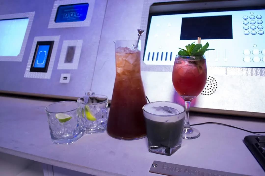 TRAPT Bar & Escape Rooms image 9