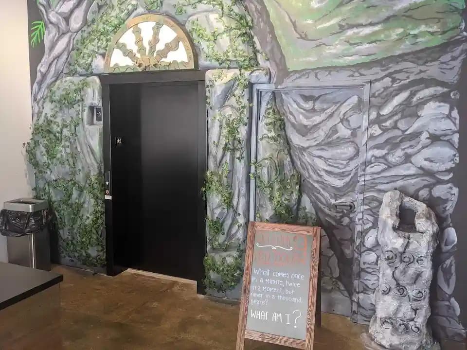 Red Door Escape Room image 5