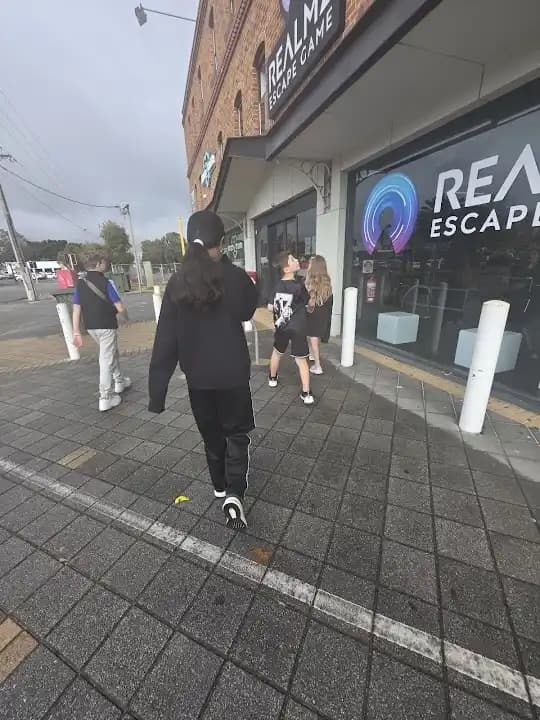 Realmz Escape Game image 2