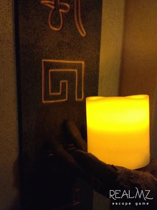 Realmz Escape Game image 9
