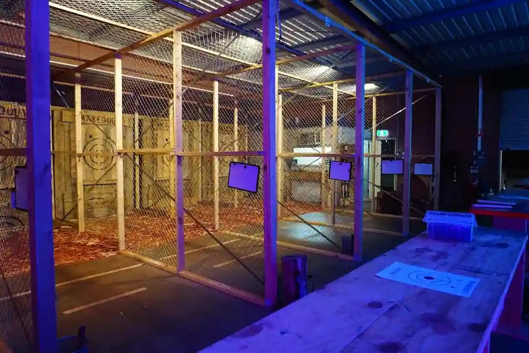 Maxed Out Axe Throwing image 4
