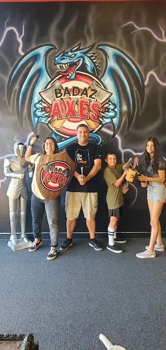 AXESCAPE | AXE THROWING image 2