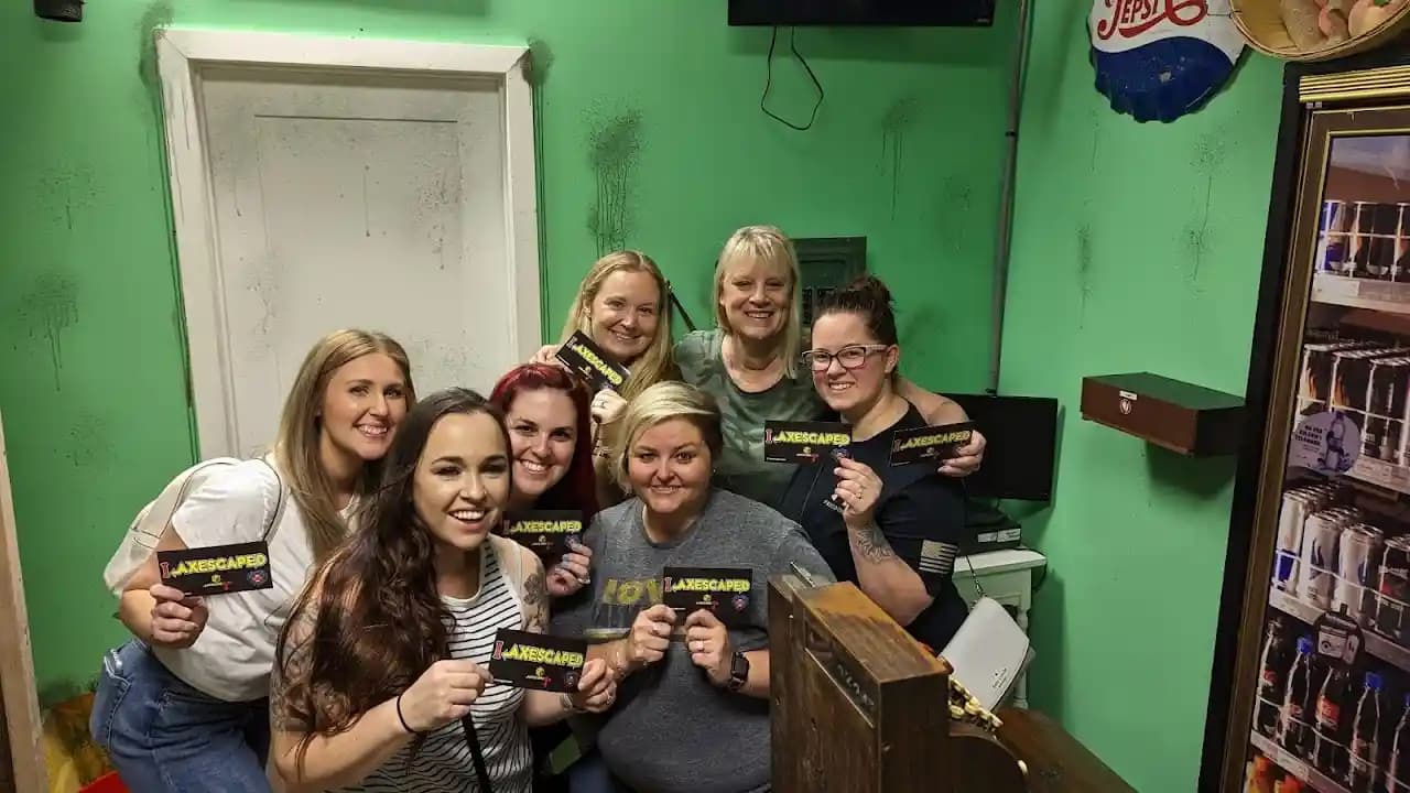 AXESCAPE | AXE THROWING image 4