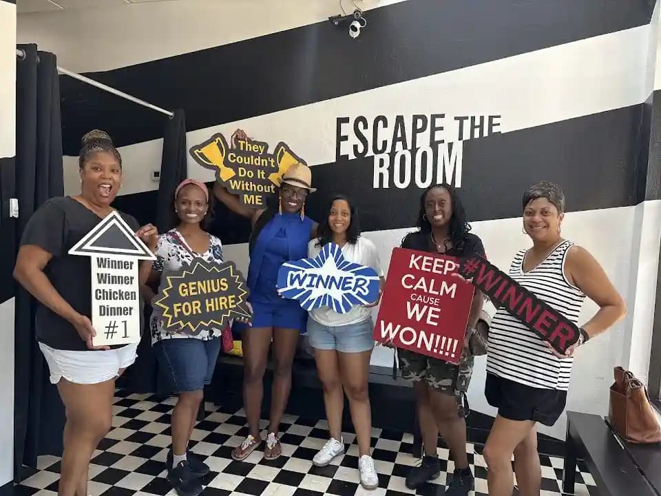 Escape The Room AZ image 8