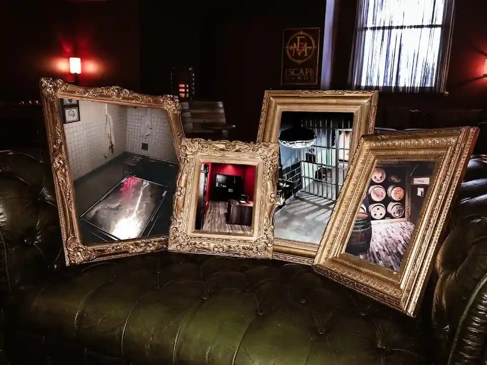Escape Manor image 5