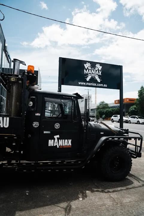 MANIAX Axe Throwing - NEWSTEAD image 6