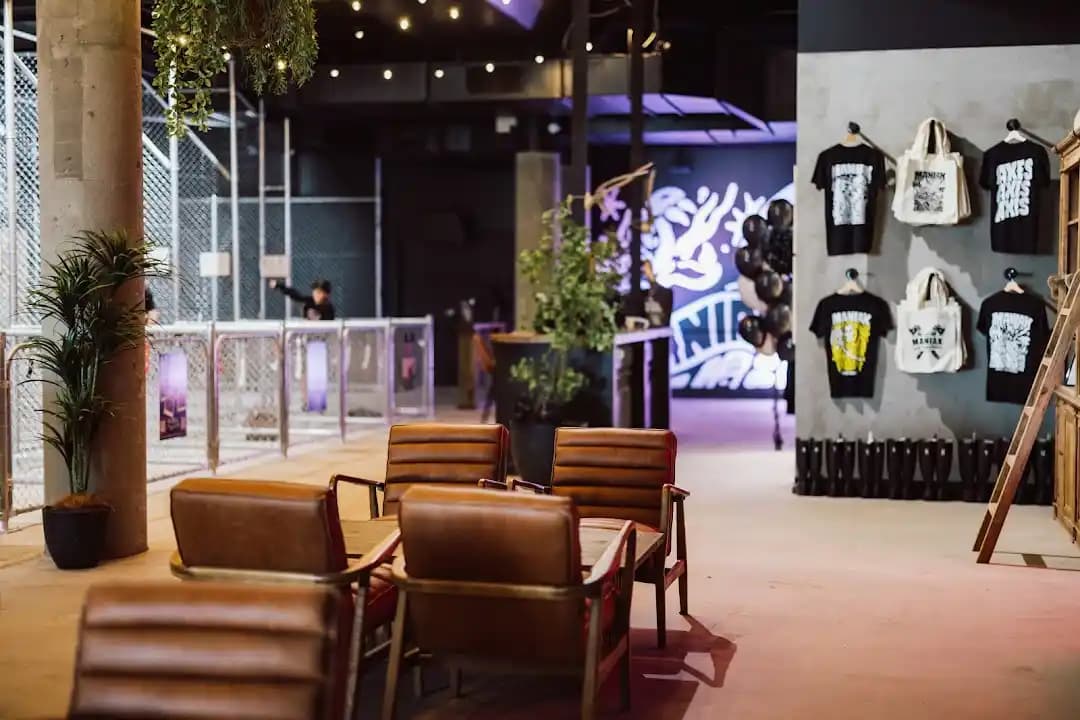 MANIAX Axe Throwing - GOLD COAST image 3