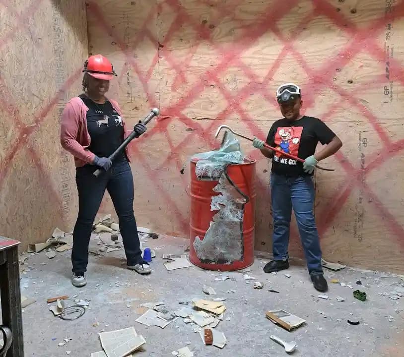 REKT Inc. Newnan (Rage Rooms) image 6