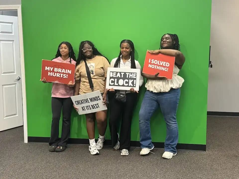 Escape the Mystery Room image 10