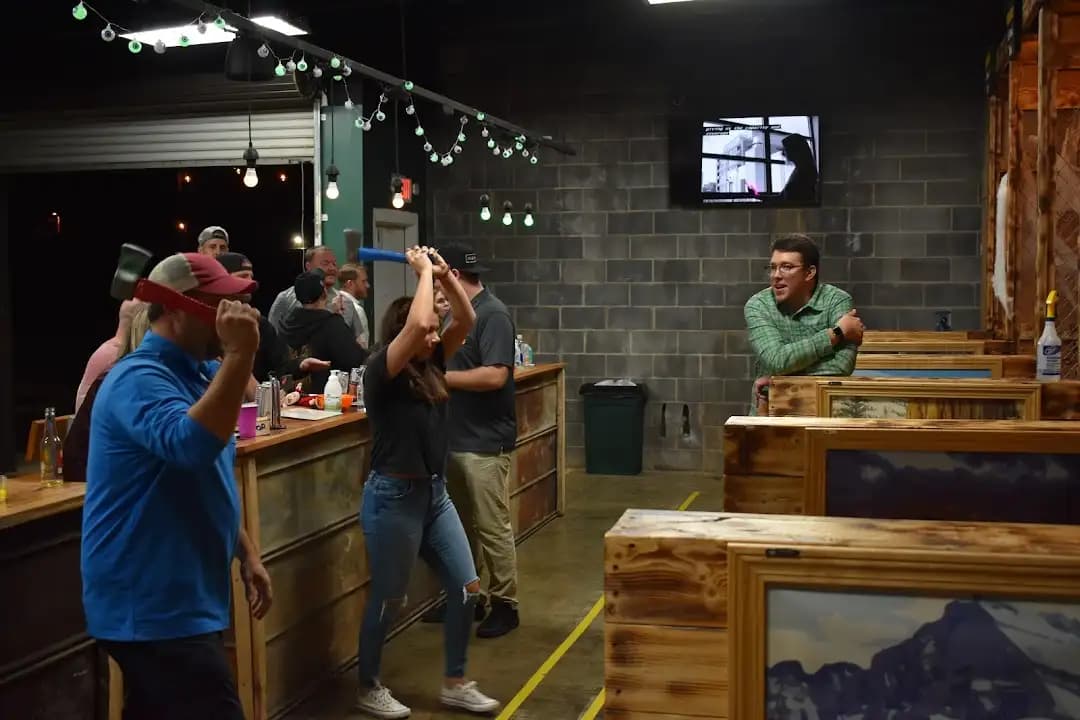 American Axes - Axe Throwing Atlanta image 2