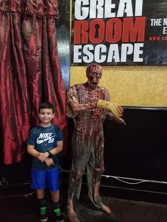 Great Room Escape image 8