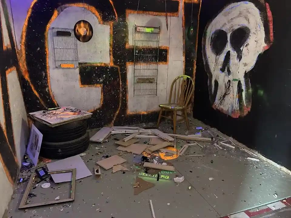 Wreck Creation Rage Room image 4