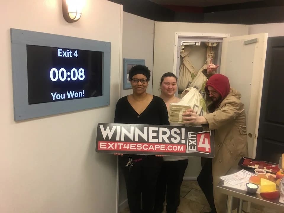 Exit 4 Escape Rooms image 8