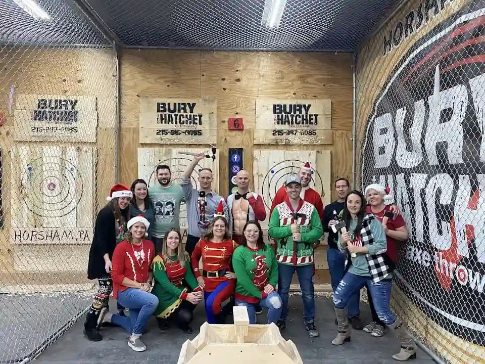 Bury the Hatchet Horsham - Axe Throwing image 5