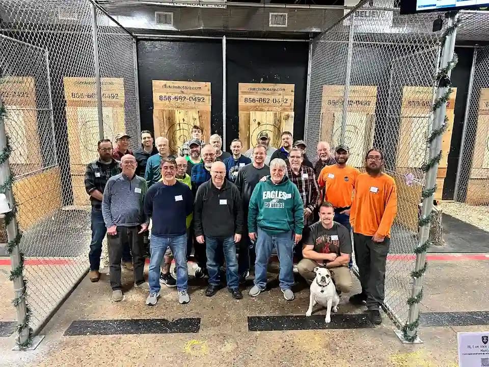 Clutch Shot Axe Throwing image 4
