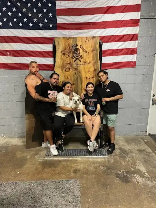 Clutch Shot Axe Throwing image 6