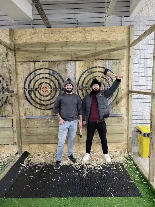 Axe Bey - Urban Axe Throwing image 2