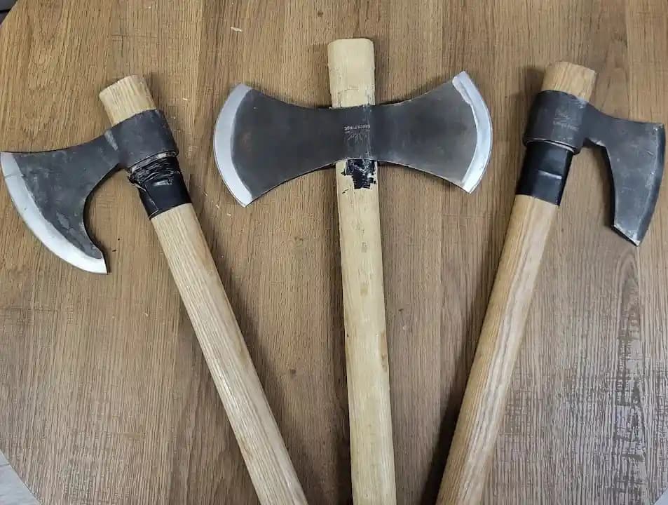 Axe Bey - Urban Axe Throwing image 10