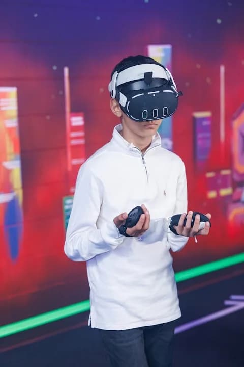 vr games experience at THE CUBE VR & Parties located in Los Angeles