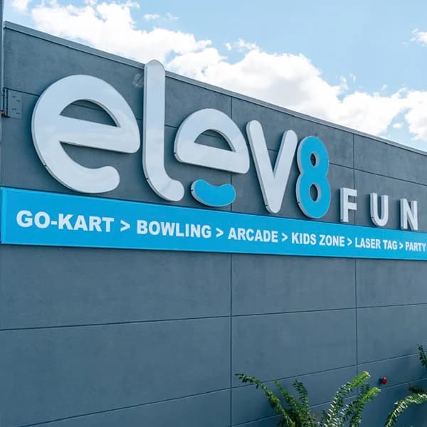 Elev8 Fun Orlando - axe throwing in Orlando