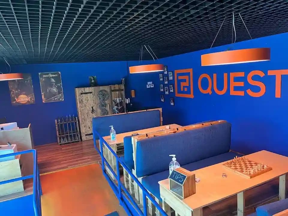 escape rooms experience at QUEST ROOM - Los Angeles Escape Room located in Los Angeles