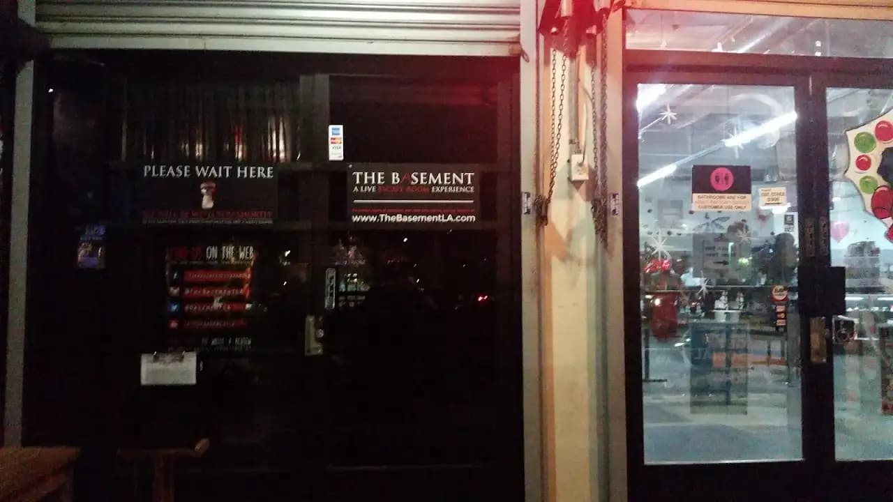 escape rooms experience at THE BASEMENT: A Live Escape Room Experience located in Los Angeles