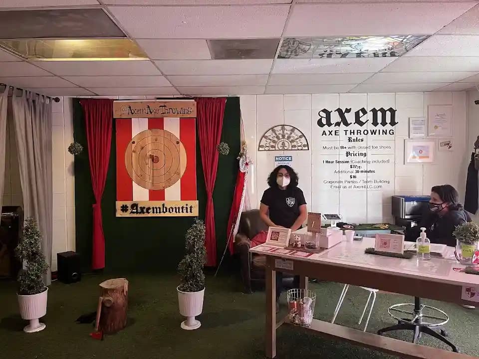 axe throwing experience at Axem Axe Throwing located in Los Angeles