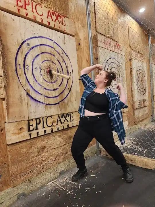 axe throwing experience at Epic Axe Throwing located in Orlando