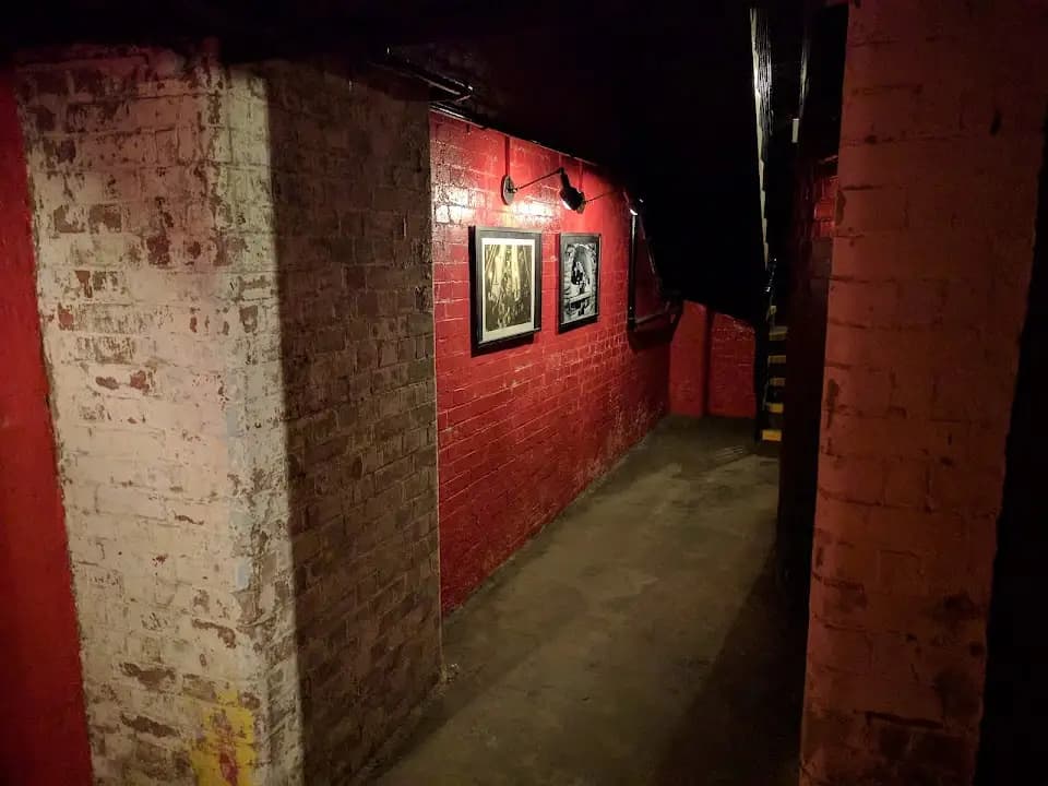 escape rooms experience at MISSION: BREAKOUT located in London