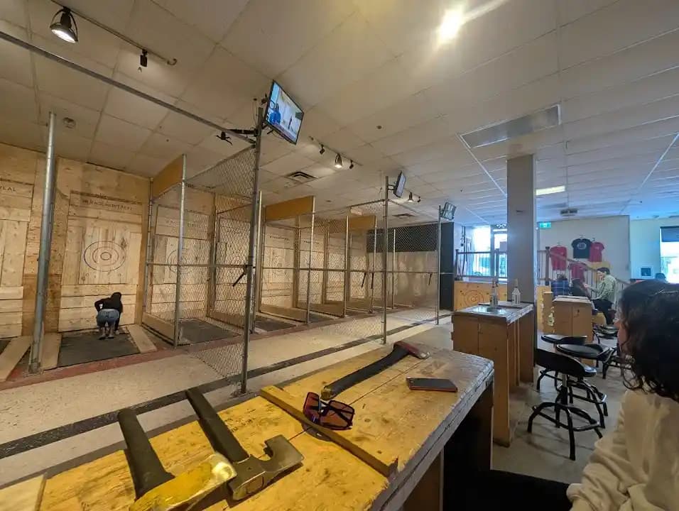 Rage: Axe Throwing | Lancer de haches - Popular axe throwing destination in Manchester