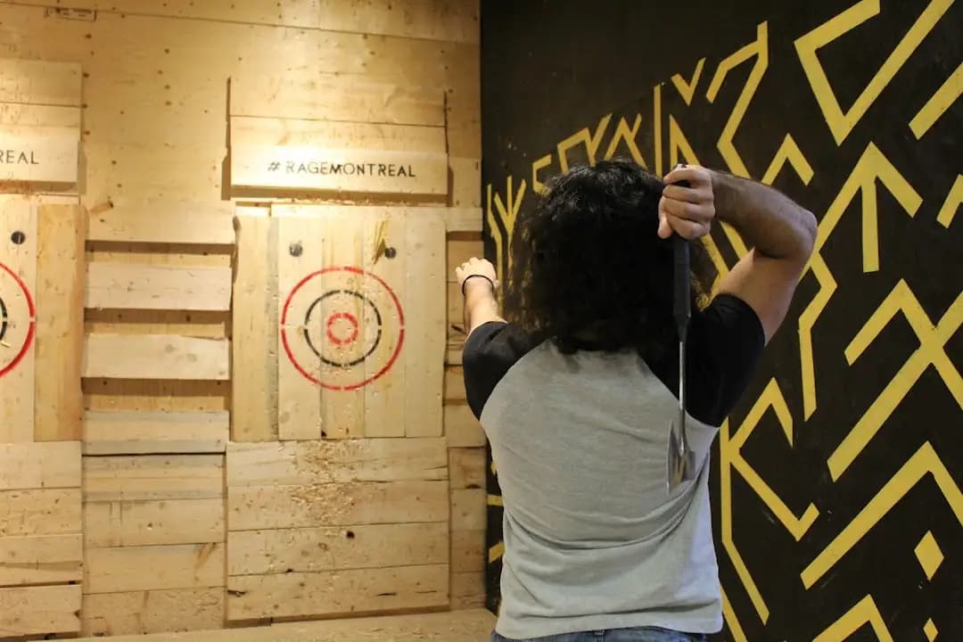 Interior view of Rage: Axe Throwing | Lancer de haches axe throwing facility in Manchester