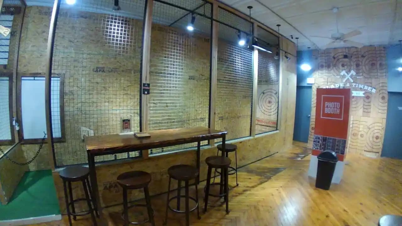 Blade & Timber Axe Throwing - Lawrence - Popular axe throwing destination in Chicago