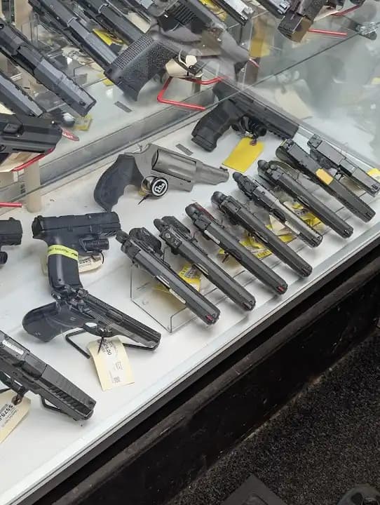 Coliseum Gun Traders Ltd - shooting ranges in New York