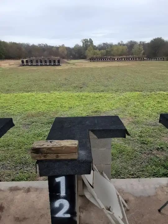 shooting ranges experience at Gibson's Outpost & Shooting Range, Inc. located in Dallas