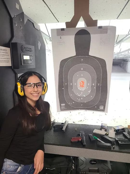 The Range At 355 - shooting ranges in Chicago