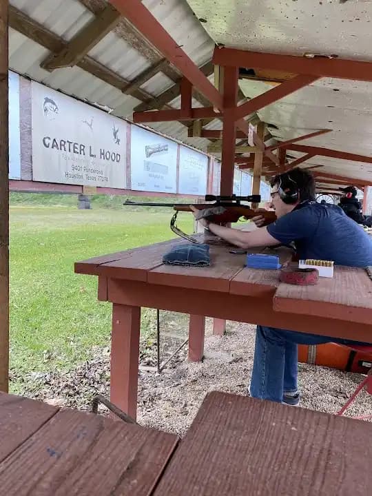 Photo of Bailey's House of Guns shooting ranges activities in Houston