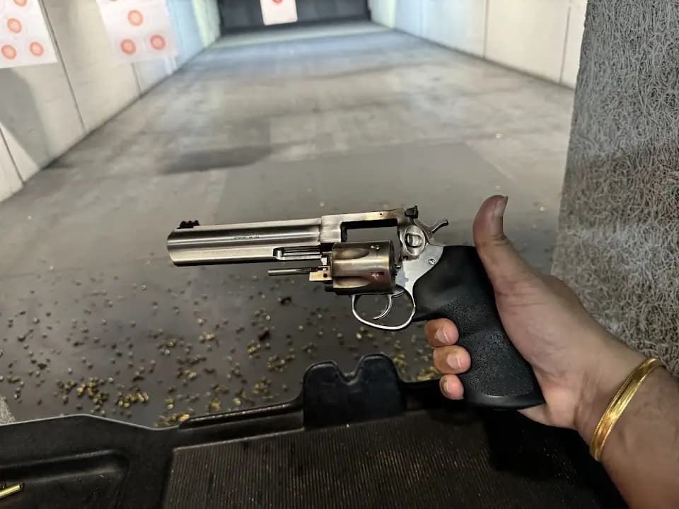 Hillcrest Indoor Pistol Club - Popular shooting ranges destination in Brisbane