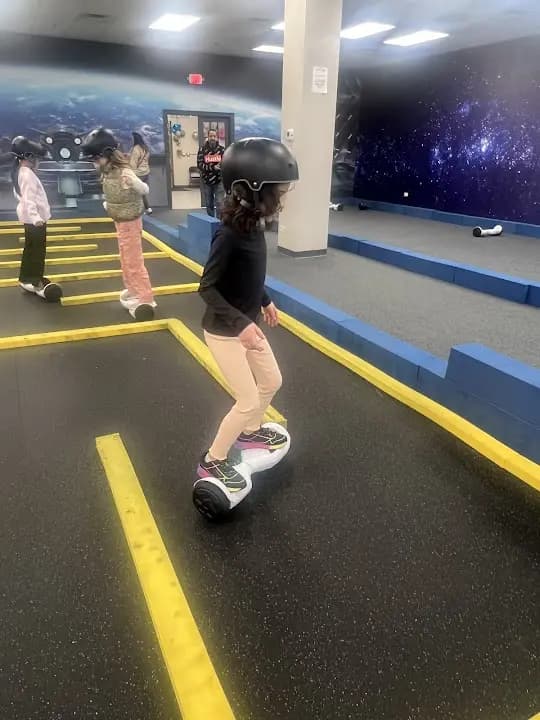 unVReal VR Lounge Virtual Reality - vr games in Chicago - Top rated