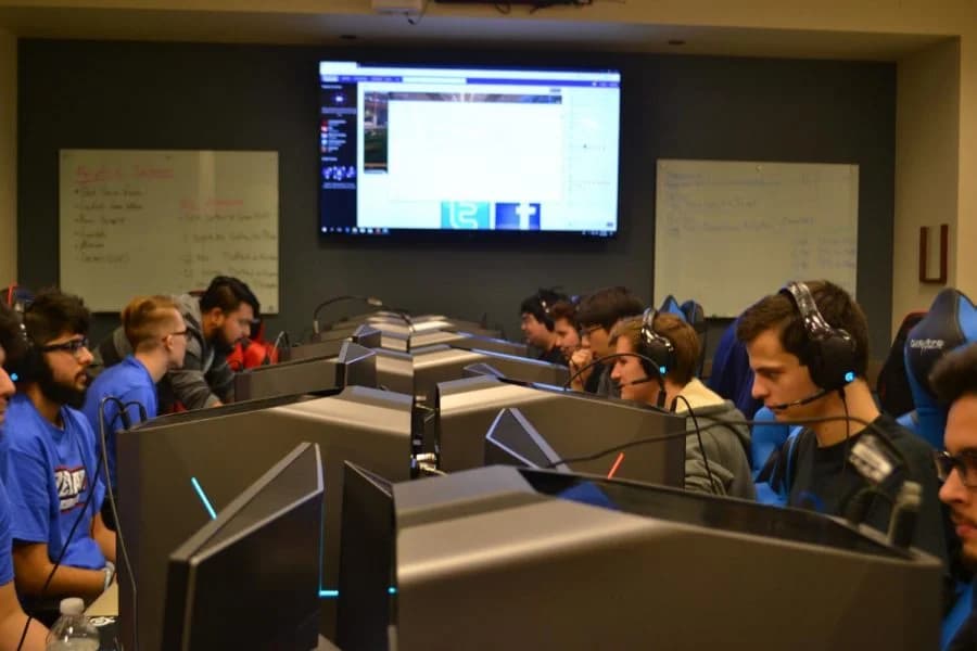 DePaul Esports Gaming Center - vr games in Chicago