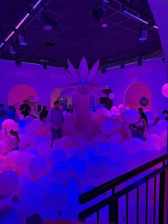 vr games experience at Bubble Planet - An Immersive Experience - Dallas located in Dallas