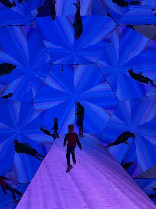 Bubble Planet - An Immersive Experience - Dallas - Popular vr games destination in Dallas