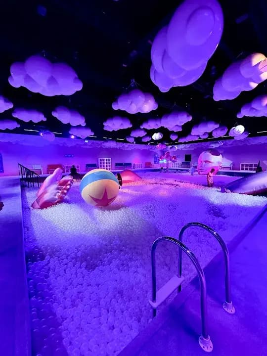 vr games experience at Bubble Planet: An Immersive Experience - Toronto located in Toronto