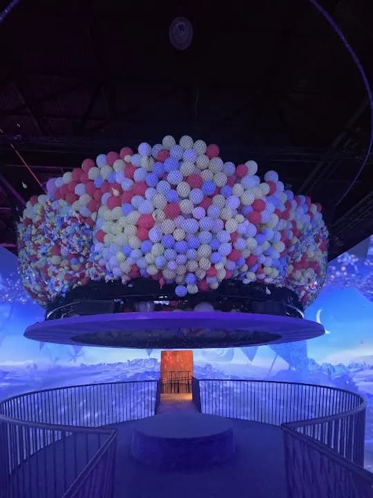 Photo of Bubble Planet: An Immersive Experience - Toronto vr games activities in Toronto