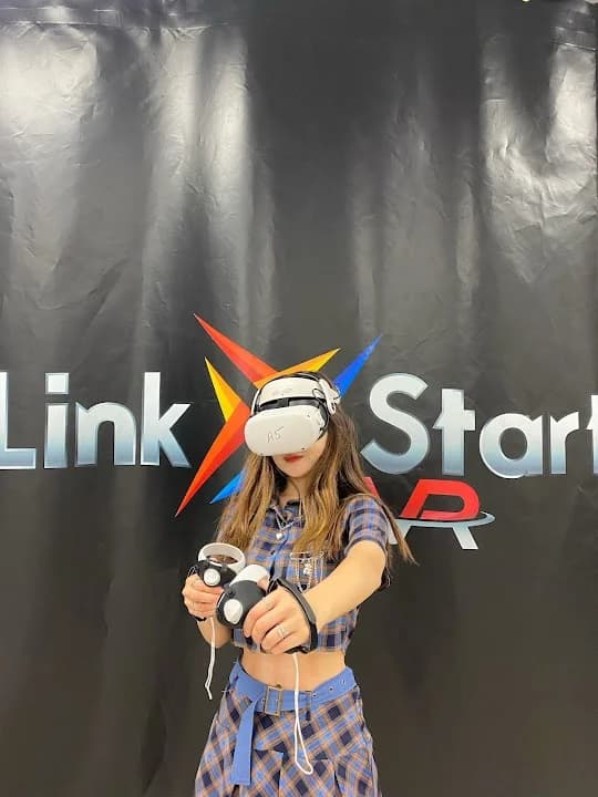 vr games experience at Link Start VR Escape Room Mississauga located in Toronto